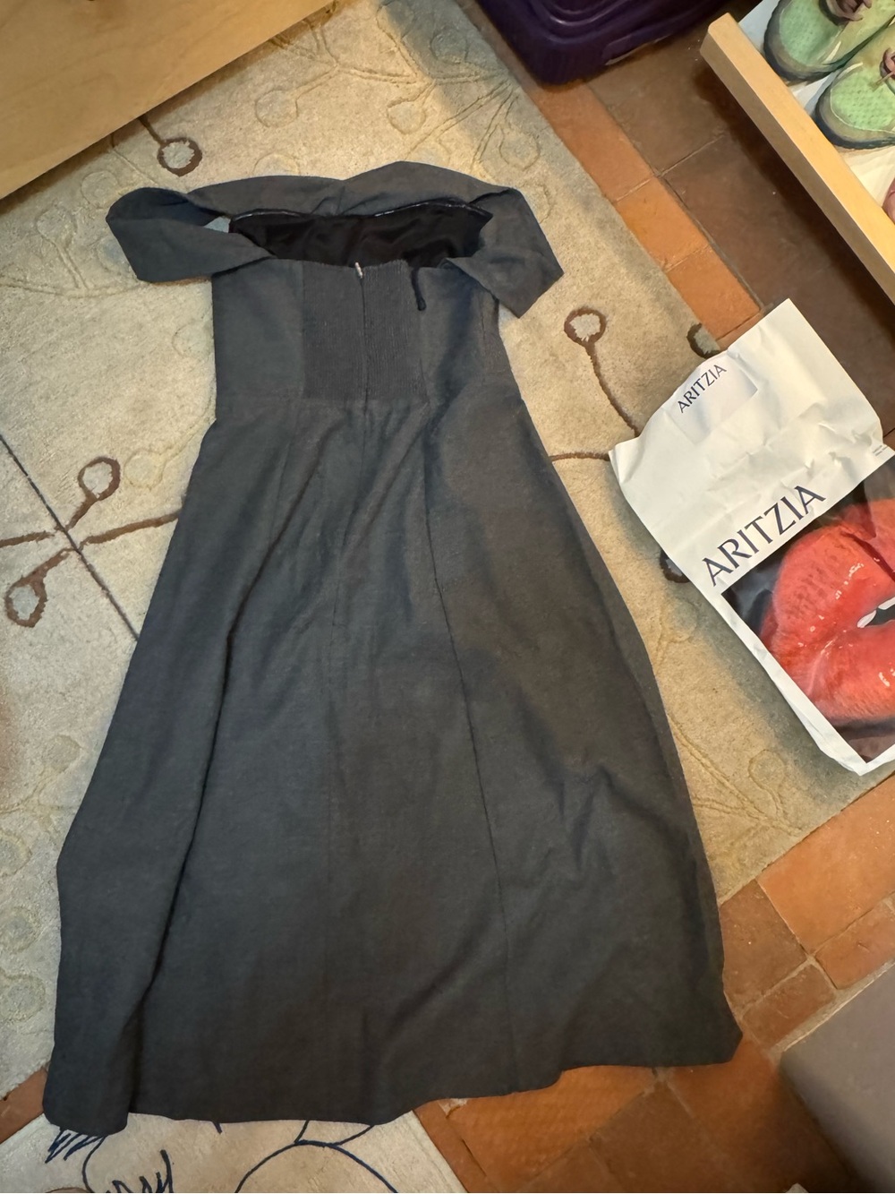 * NWT 6 * aritzia victoire dress * heathered charcoal - Picture 9 of 10
